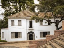 Casa_Museo_Jorge_Eliécer_Gaitán,_Barrio_Santa_Teresita,_Bogotá_(2022)