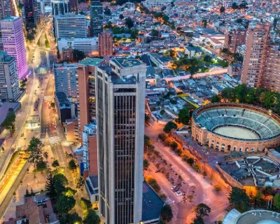 bogota-colombia_viajeros_con_estilo_encuentro_turistico_halloween